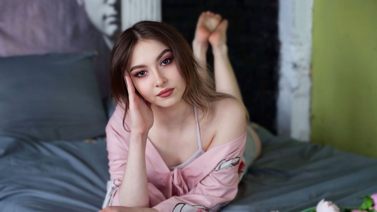 Enter MiaMoonee Recorded Private